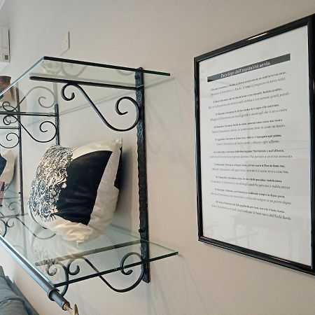 Einaudi 56 Guest House Cagliari Kültér fotó