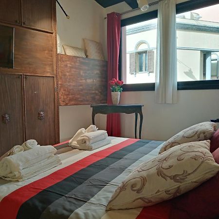 Einaudi 56 Guest House Cagliari Kültér fotó