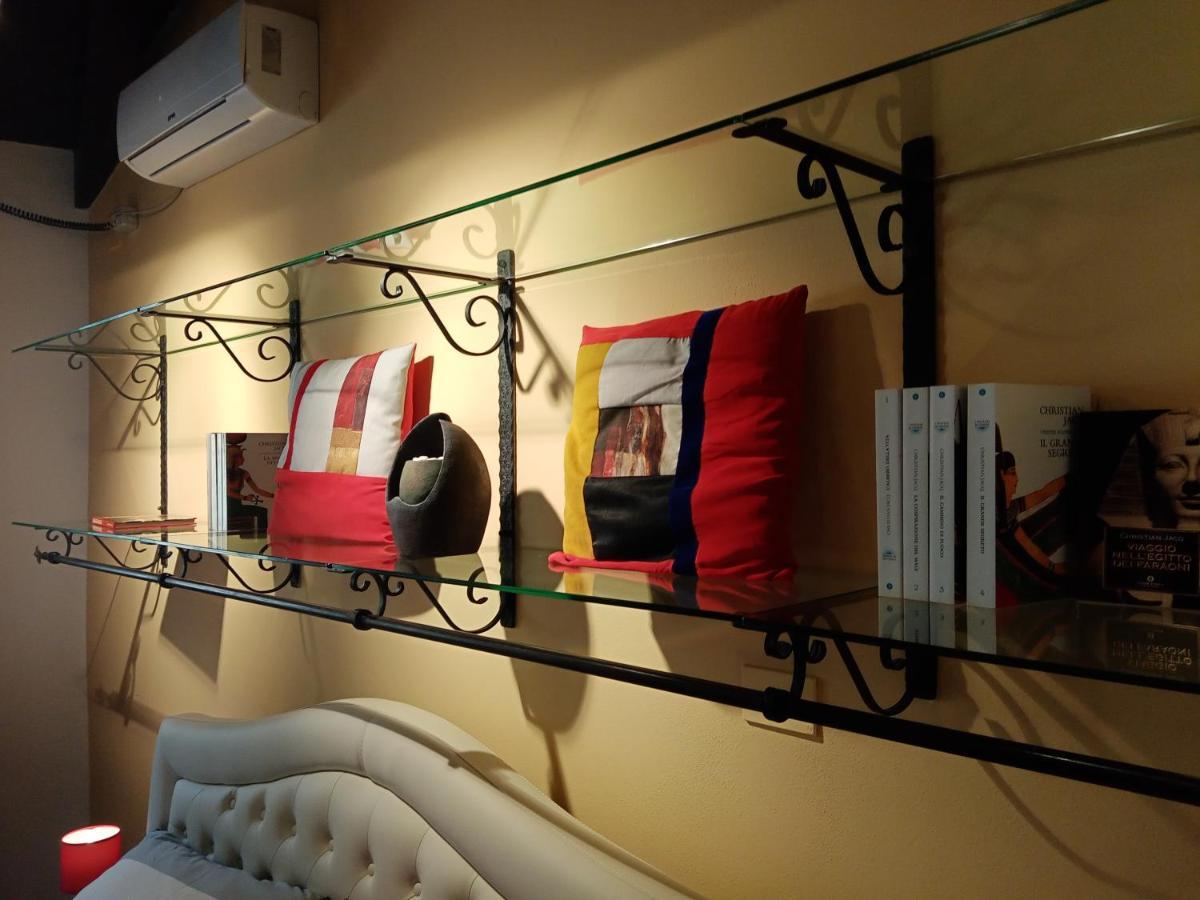 Einaudi 56 Guest House Cagliari Kültér fotó